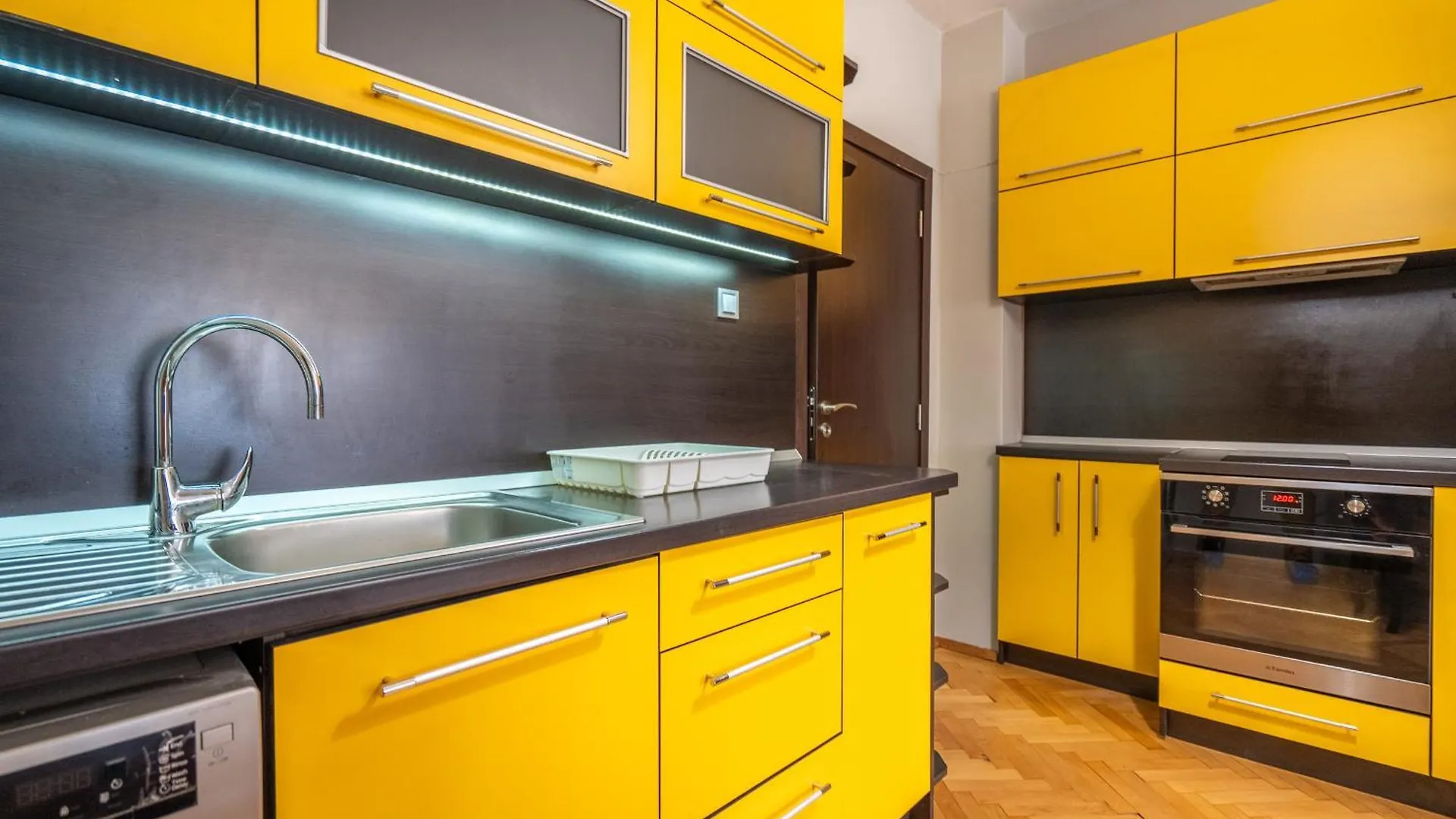 Pirotska 2-Bedroom 100M2 Apartment In Sofia Center